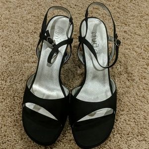 Size 9 black heels